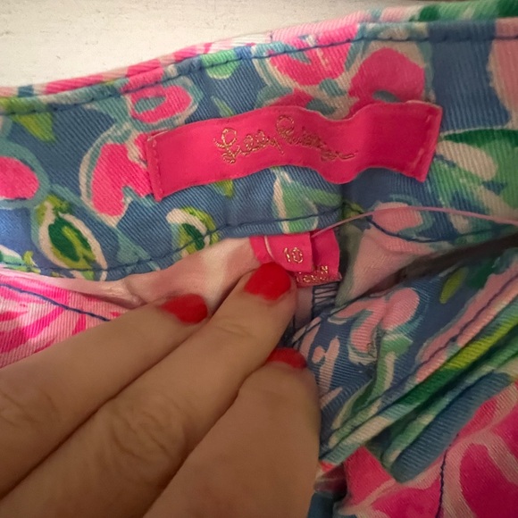 Lilly Pulitzer shorts size 10 - Picture 4 of 4